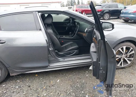 2018 Nissan Maxima 3.5 Platinum/3.5 S/3.5 Sl/3.5 Sr/3.5 Sv z USA, uszkodzony, nr VIN 1N4AA6AP6JC384162